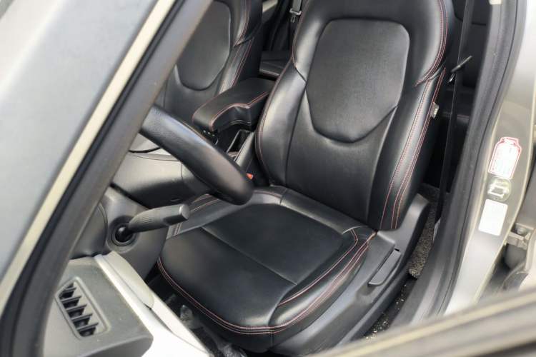 Used Baojun 510 2019 1.5L Manual Jingxiang Model 77kW China VI Emission Standard Left Front Seat