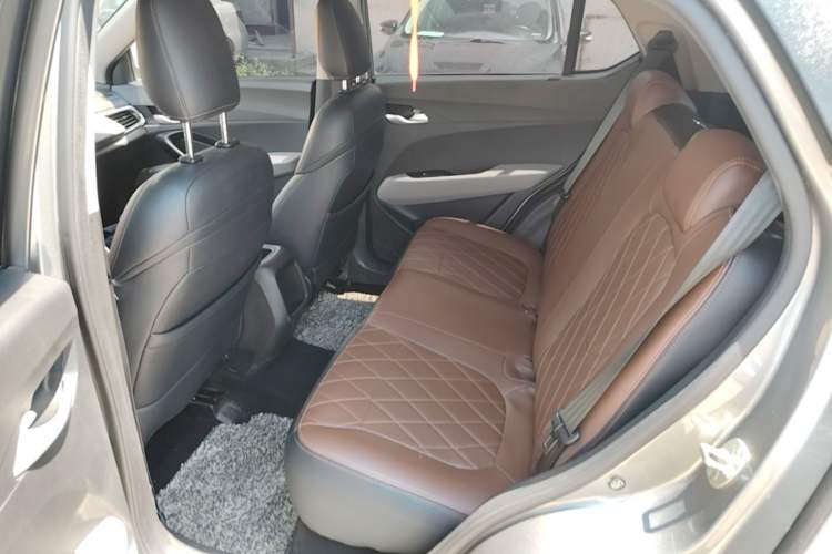Used Baojun 510 2019 1.5L Manual Jingxiang Model 73kW China VI Emission Standard Left Rear Seat