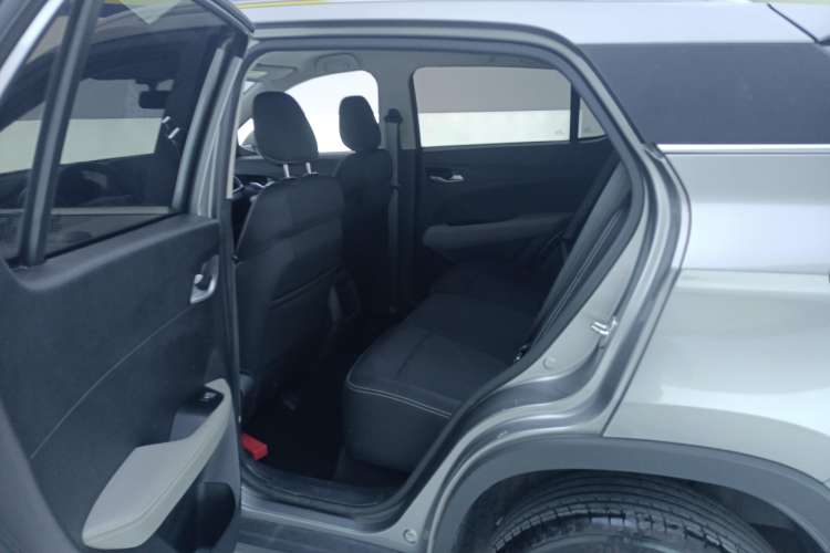 Used Baojun 510 2019 1.5L Automatic Enjoyment Model China V Emission Standard Left Rear Seat