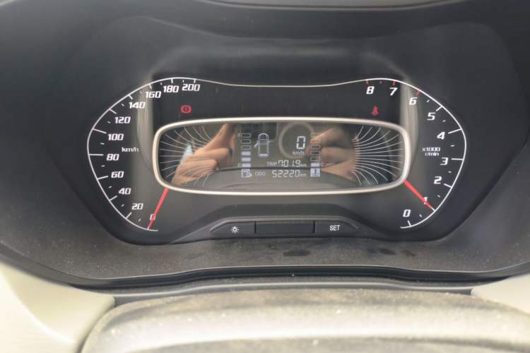 Used Baojun 510 2019 1.5L Manual Jingxiang Model 77kW China VI Emission Standard Odometer Close Up