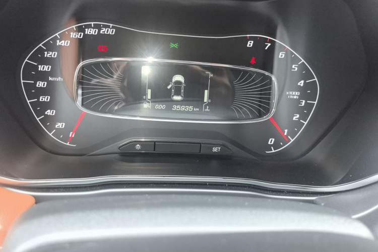 Used Baojun 510 2019 1.5L Manual Prestige Version China V Emission Standard Odometer Close Up
