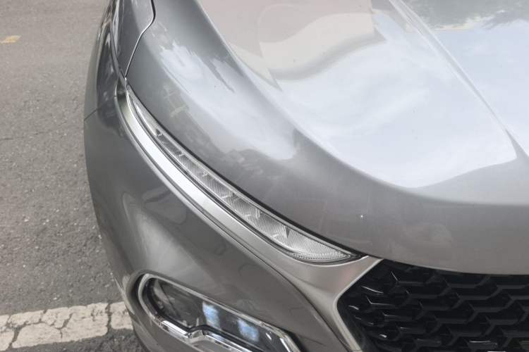 Used Baojun 510 2019 1.5L Manual Prestige Version China V Emission Standard Right Front Headlight