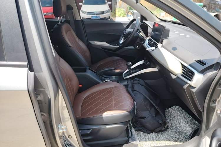 Used Baojun 510 2019 1.5L Manual Jingxiang Model 73kW China VI Emission Standard Right Front Seat