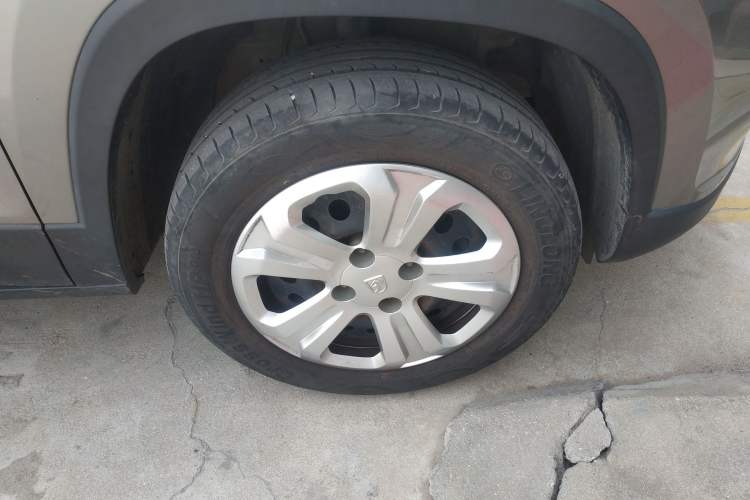 Used Baojun 510 2019 1.5L Manual Jingxiang Model 77kW China VI Emission Standard Right Front Wheel Hub