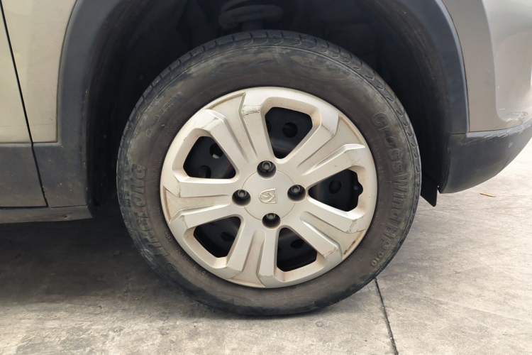 Used Baojun 510 2019 1.5L Manual Jingxiang Model 77kW China VI Emission Standard Right Front Wheel Hub