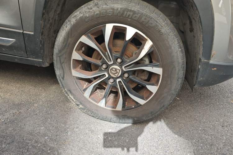 Used Baojun 510 2019 1.5L CVT Enjoyment Model China VI Emission Standard Right Front Wheel Hub