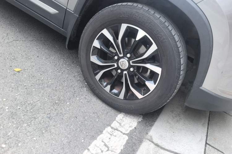 Used Baojun 510 2019 1.5L Manual Prestige Version China V Emission Standard Right Front Wheel Hub