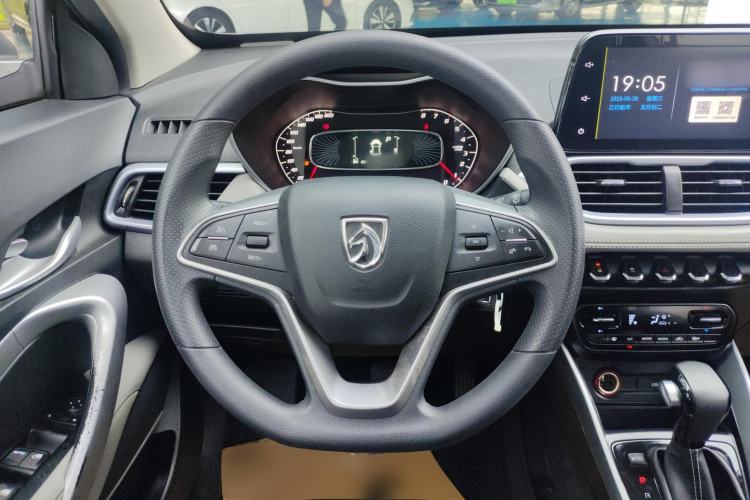 Used Baojun 510 2019 1.5L CVT Enjoyment Model China VI Emission Standard Steering Wheel