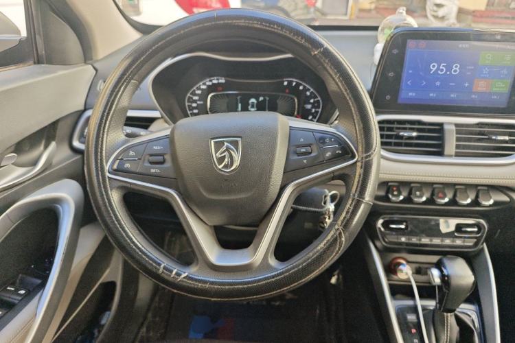 Used Baojun 510 2019 1.5L CVT Enjoyment Model China VI Emission Standard Steering Wheel