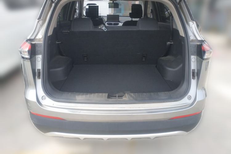 Used Baojun 510 2019 1.5L Manual Jingxiang Model 77kW China VI Emission Standard Trunk