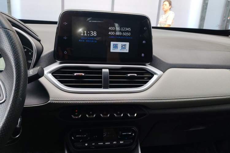 Used Baojun 510 2019 1.5L CVT Enjoyment Model China VI Emission Standard Audio And AC Panel