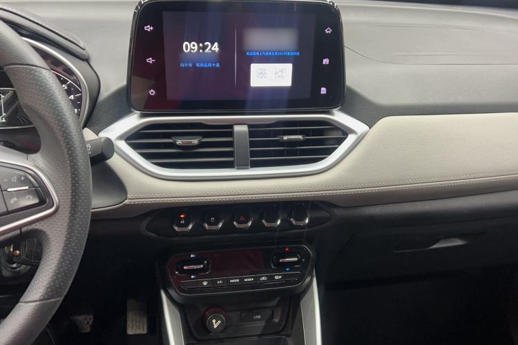 Used Baojun 510 2019 1.5L Manual Enjoyment Model 77kW China VI Emission Standard Audio And AC Panel