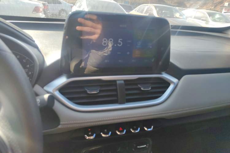 Used Baojun 510 2019 1.5L CVT Enjoyment Model China VI Emission Standard Audio And AC Panel