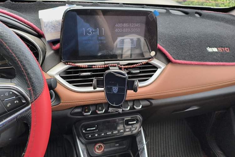Used Baojun 510 2019 1.5L Manual Enjoyment Model China V Audio And AC Panel