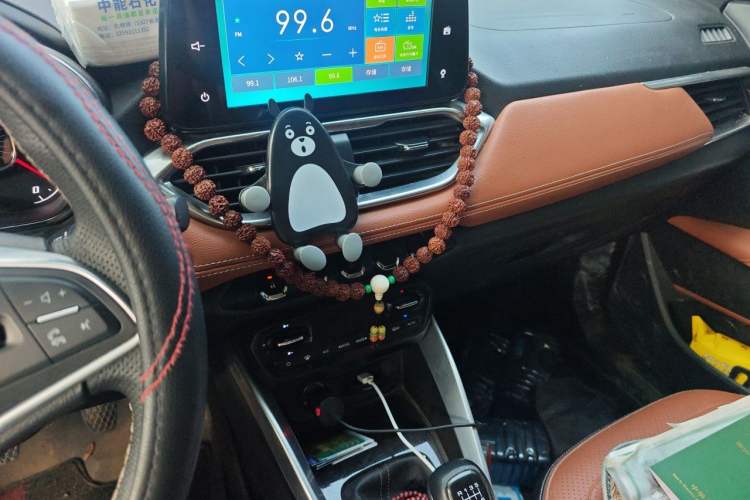 Used Baojun 510 2019 1.5L Manual Prestige Version China V Emission Standard Audio And AC Panel