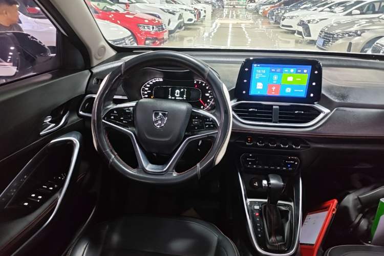 Used Baojun 510 2019 1.5L CVT Enjoyment Model China VI Emission Standard Audio And AC Panel