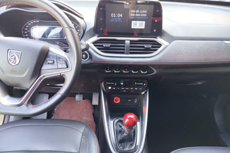 Used Baojun 510 2019 1.5L Manual Enjoyment Model 77kW China VI Audio And AC Panel