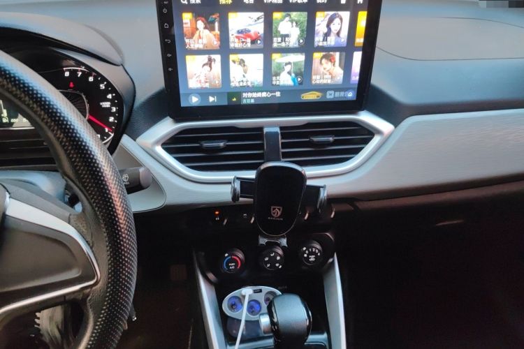Used Baojun 510 2019 1.5L CVT Enjoyment Model China VI Emission Standard Audio And AC Panel