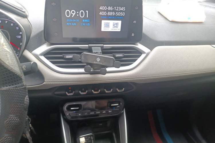 Used Baojun 510 2019 1.5L Manual Enjoyment Model 77kW China VI Emission Standard Audio And AC Panel