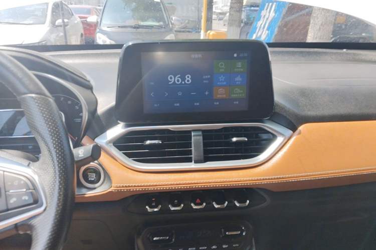 Used Baojun 510 2019 1.5L Automatic Premium Version National V Audio And AC Panel