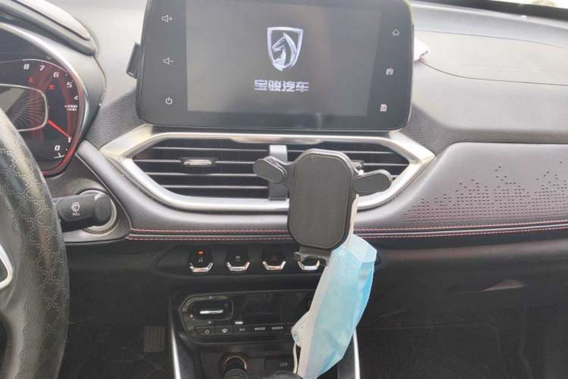 Used Baojun 510 2019 1.5L CVT Enjoyment Model China VI Emission Standard Audio And AC Panel