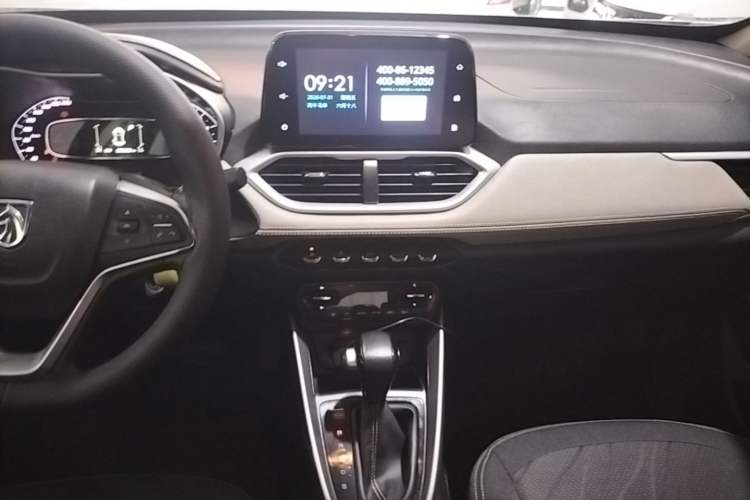 Used Baojun 510 2019 1.5L CVT Enjoyment Model China VI Emission Standard Audio And AC Panel