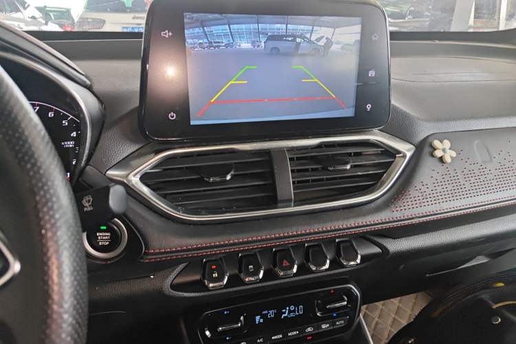 Used Baojun 510 2019 1.5L Automatic Prestige Edition China V Audio And AC Panel