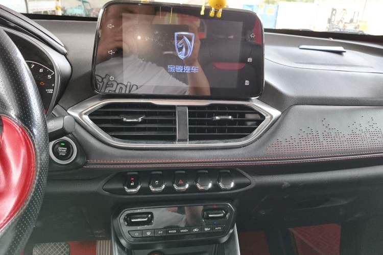 Used Baojun 510 2019 1.5L CVT Enjoyment Model China VI Emission Standard Audio And AC Panel