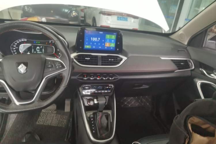 Used Baojun 510 2019 1.5L CVT Enjoyment Model China VI Emission Standard Audio And AC Panel