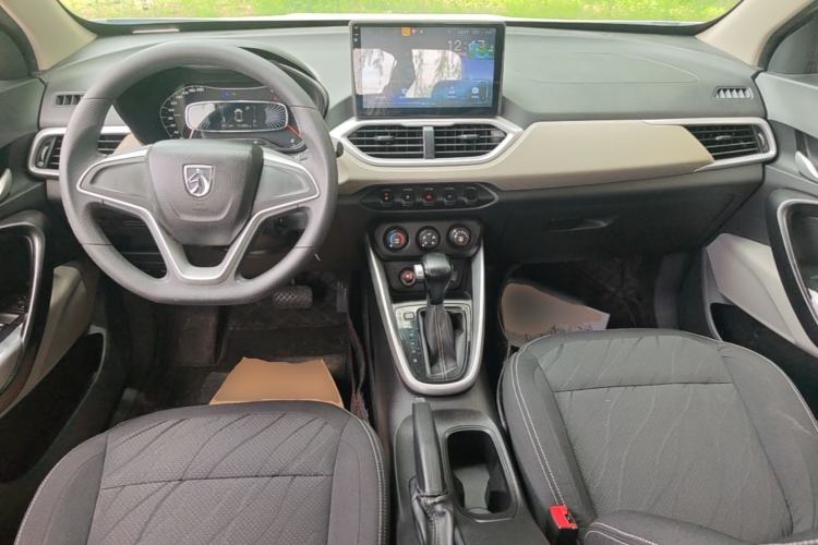 Used Baojun 510 2019 1.5L CVT Enjoyment Model China VI Emission Standard Center Console