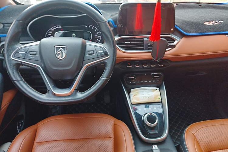 Used Baojun 510 2019 1.5L Automatic Premium Version National V Center Console