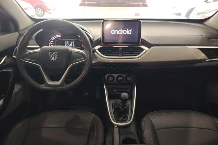 Used Baojun 510 2019 1.5L Manual Jingxiang Model 77kW China VI Emission Standard Center Console