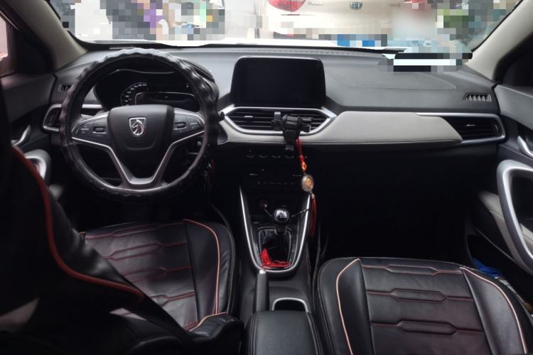 Used Baojun 510 2019 1.5L Manual Enjoyment Model China V Center Console