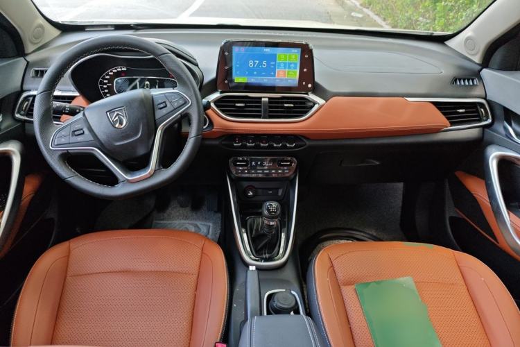 Used Baojun 510 2019 1.5L Manual Enjoyment Model China V Center Console