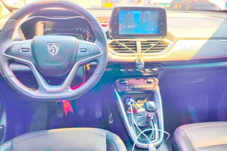 Used Baojun 510 2019 1.5L Manual Prestige Version China V Emission Standard Center Console
