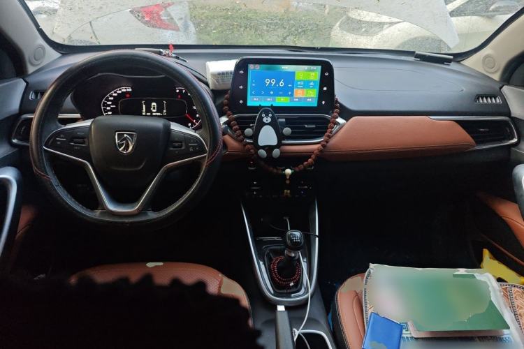 Used Baojun 510 2019 1.5L Manual Prestige Version China V Emission Standard Center Console