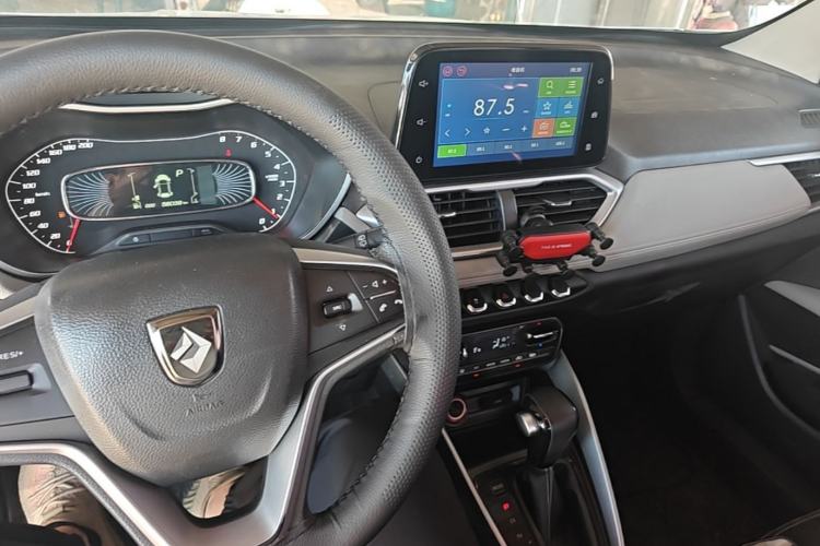 Used Baojun 510 2019 1.5L CVT Enjoyment Model China VI Emission Standard Center Console