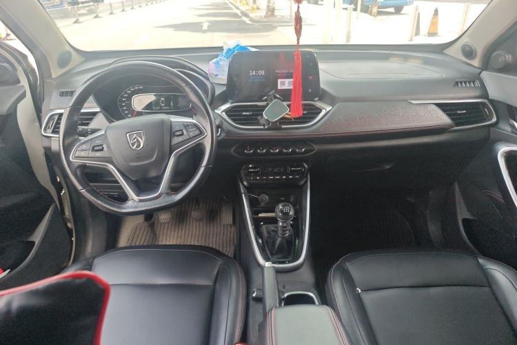 Used Baojun 510 2019 1.5L Manual Prestige Version China V Emission Standard Center Console