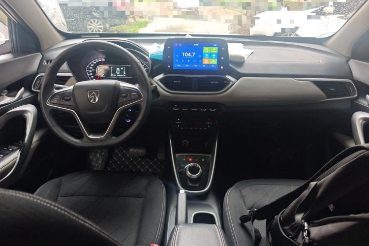 Used Baojun 510 2019 1.5L Automatic Enjoyment Model China V Emission Standard Center Console