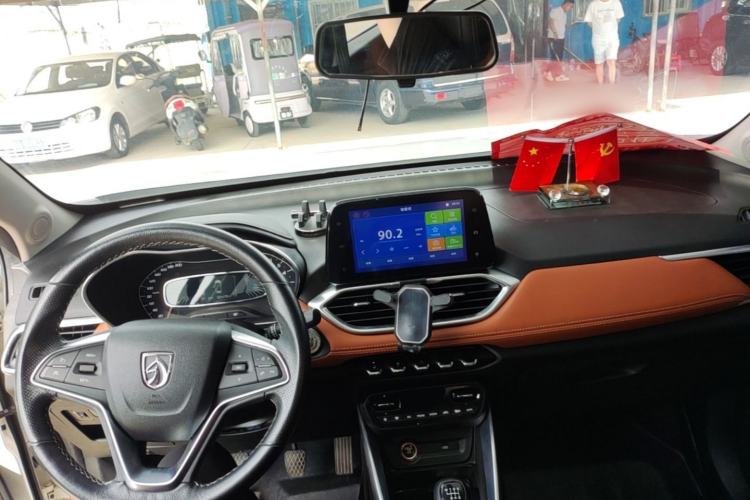 Used Baojun 510 2019 1.5L Manual Enjoyment Model China V Center Console