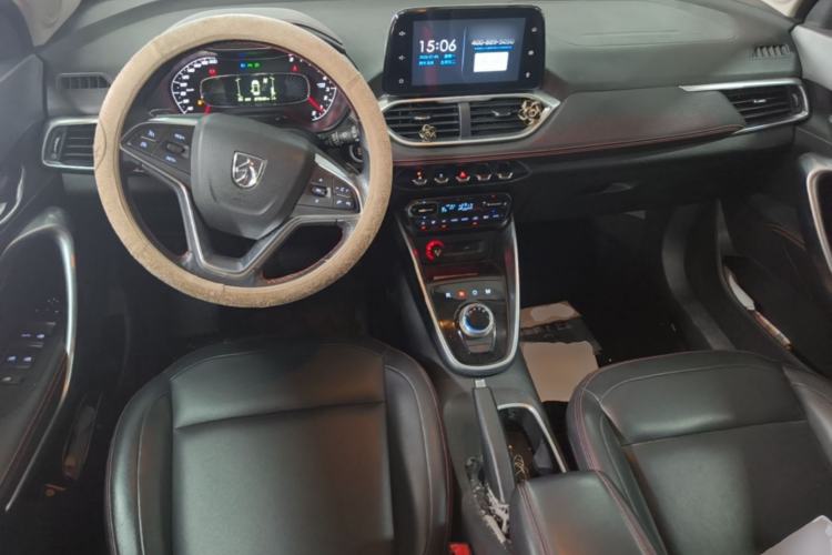 Used Baojun 510 2019 1.5L Automatic Prestige Edition China V Center Console