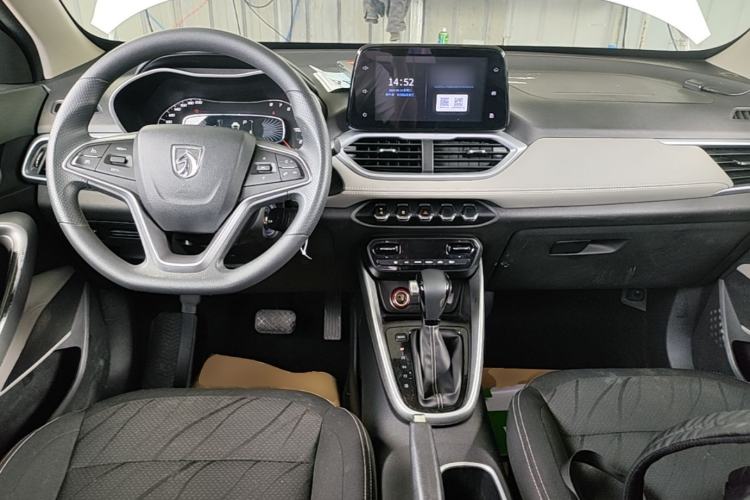 Used Baojun 510 2019 1.5L CVT Enjoyment Model China VI Emission Standard Center Console