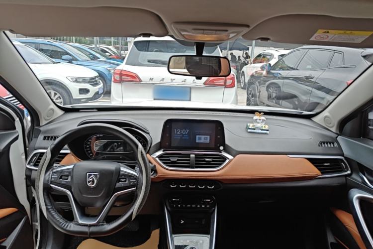 Used Baojun 510 2019 1.5L Automatic Prestige Edition China V Center Console