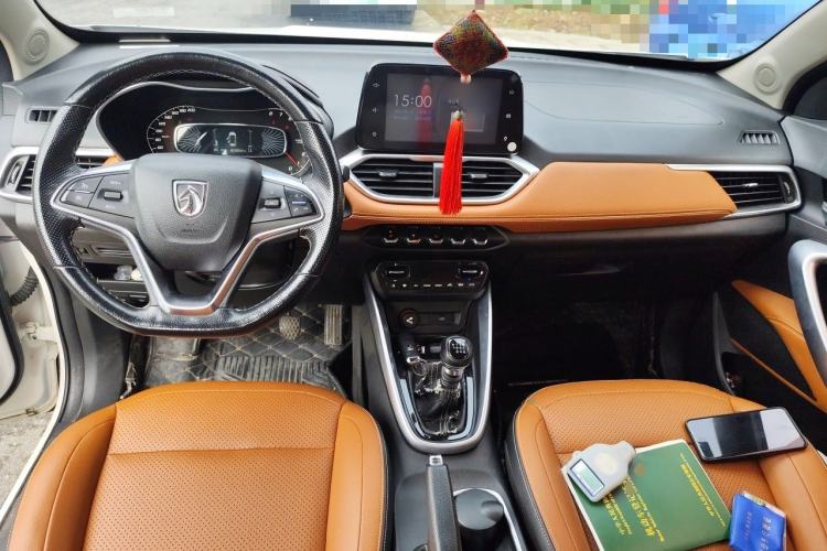 Used Baojun 510 2019 1.5L Manual Prestige Version China V Emission Standard Center Console
