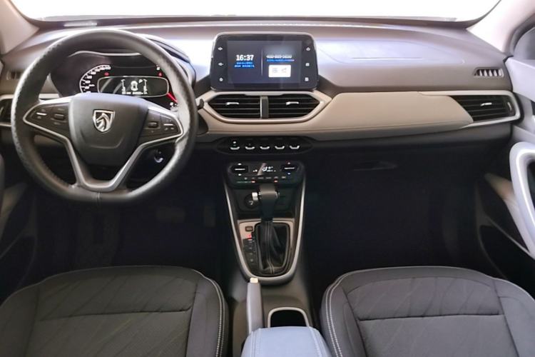Used Baojun 510 2019 1.5L CVT Enjoyment Model China VI Emission Standard Center Console