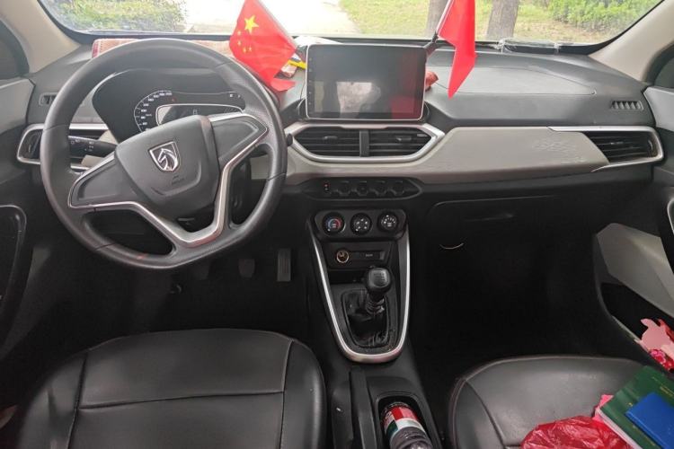 Used Baojun 510 2019 1.5L Manual Jingxiang Model 77kW China VI Emission Standard Center Console