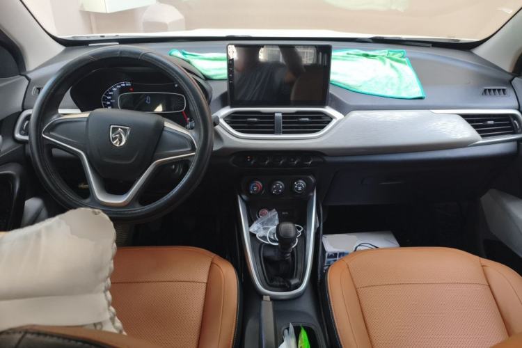 Used Baojun 510 2019 1.5L Manual Jingxiang Model China V Emission Standard Center Console