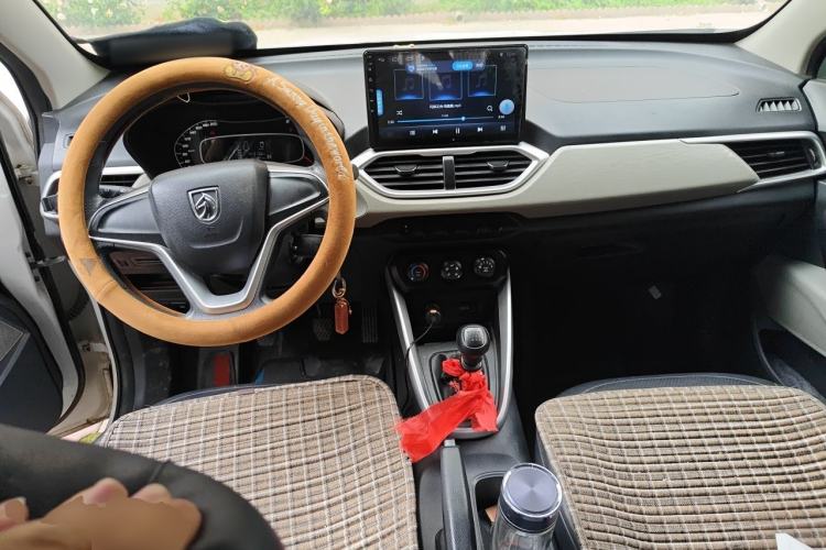 Used Baojun 510 2019 1.5L Manual Jingxiang Model China V Emission Standard Center Console