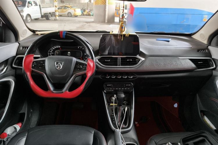 Used Baojun 510 2019 1.5L CVT Enjoyment Model China VI Emission Standard Center Console