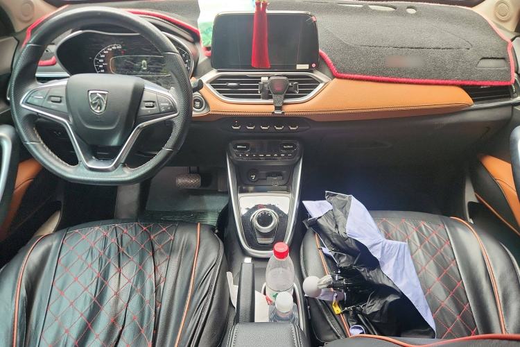 Used Baojun 510 2019 1.5L Automatic Premium Version National V Center Console